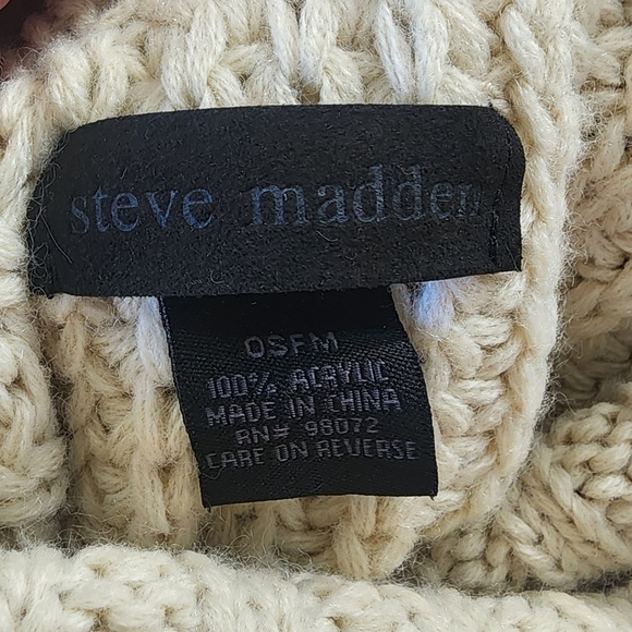 Steve Madden Chunky Knit Cream Sweater Cowl Turtleneck Poncho OSFM One Size EUC - Picture 6 of 7